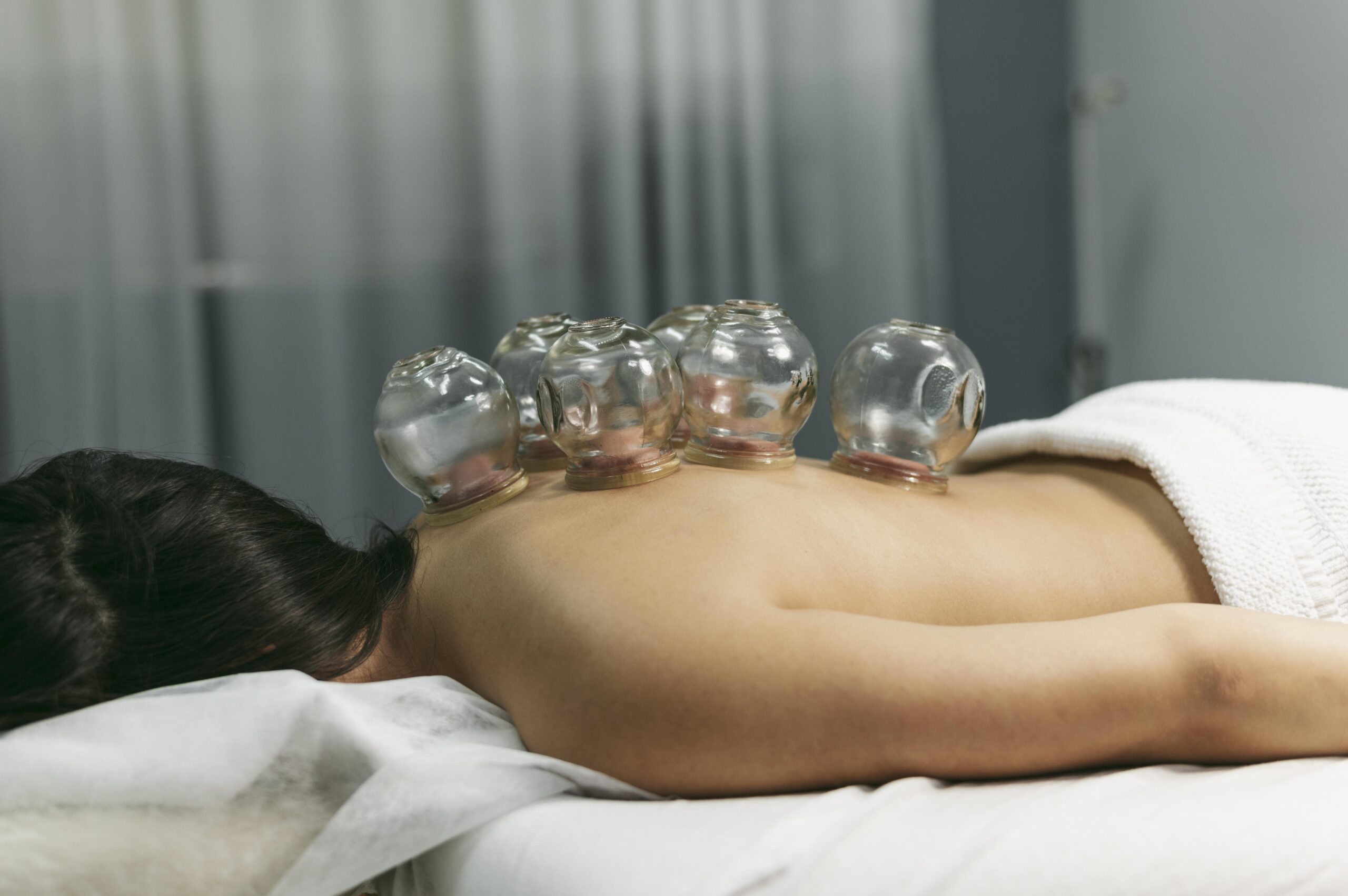 suction-cup-process-man-client - Future Center